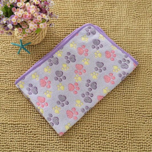 Coral Fleece Pet Blanket with Paw Pattern for Dogs and Cats