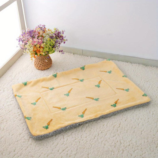 Cozy Fleece Pet Blanket for Small Dogs and Cats