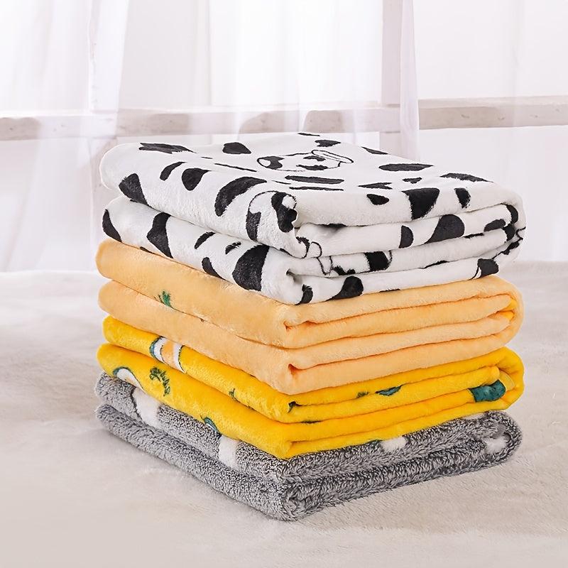 Soft and Warm Pet Blanket for Dogs and Cats - Cozy Indoor Blanket