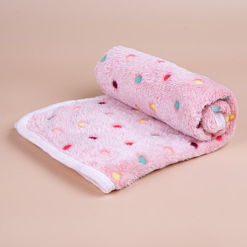 Soft Fleece Pet Blanket for Cats and Dogs - Cozy and Warm Blanket for Snuggling