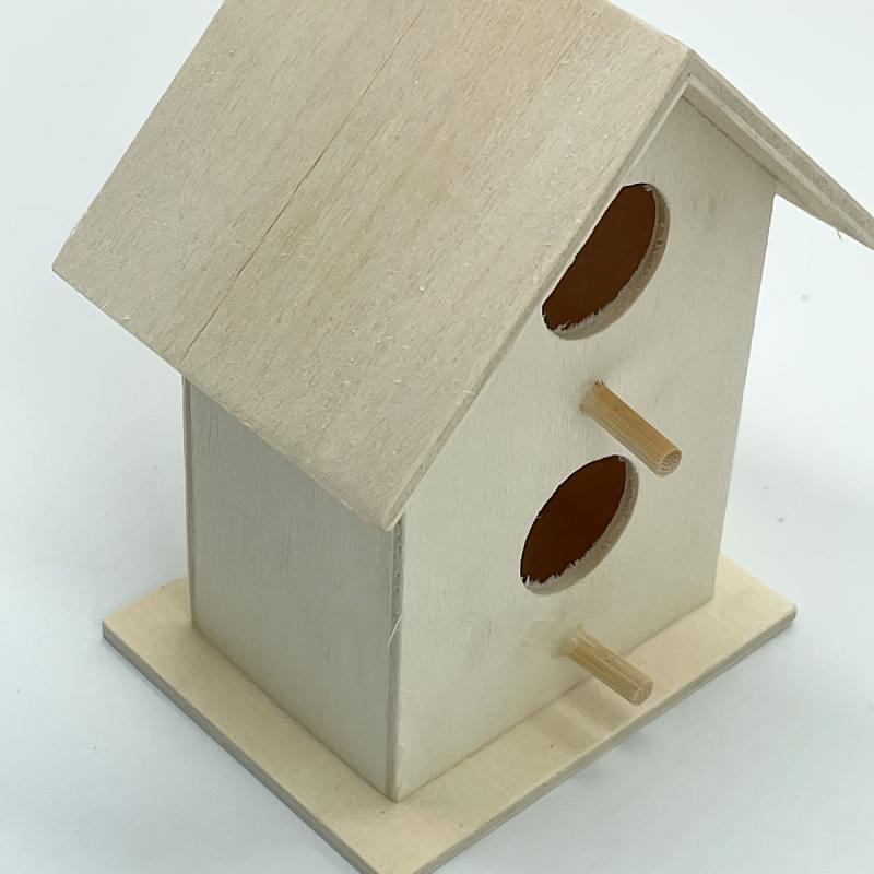 Outdoor Wooden Bird Nest Small Bird House For Garden Yard Ornaments