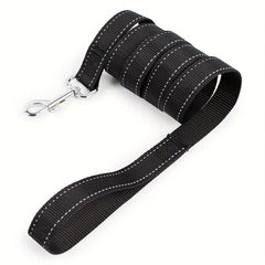 Reflective Dog Leash with Soft Handle for Easy Walking