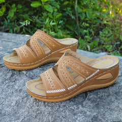 Retro Wedge Heeled Slippers Round Toe Open Toe Slides