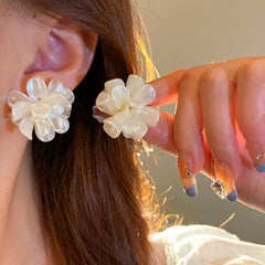 Elegant Petal Earrings for a Stylish Look