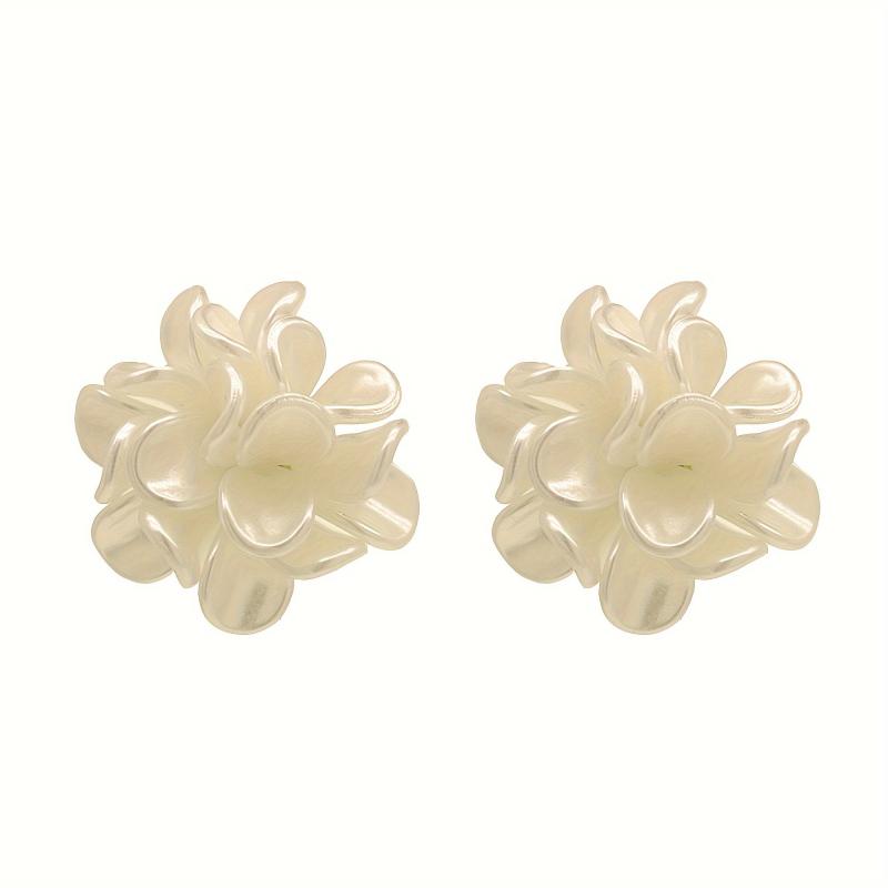 Elegant Petal Earrings for a Stylish Look