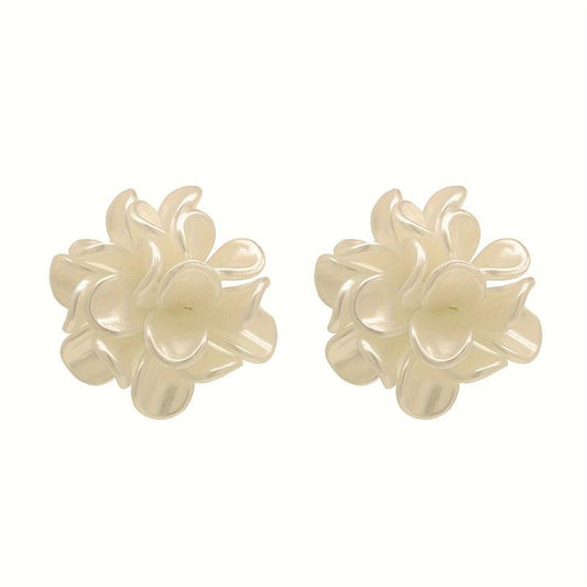 Elegant Petal Earrings for a Stylish Look