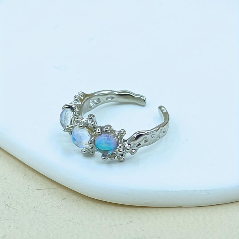 Unique Sense Silver Moonstone Inlaid Ring Adjustable Ladies Ring