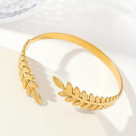 Stylish Stainless Steel Bangle for Personalized Look