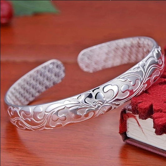 Vintage Silvery Adjustable Bracelet Antique Cuff Bangle with Flower Pattern