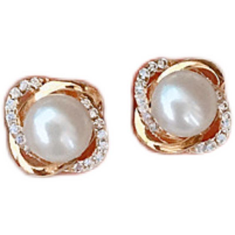 Retro Pearl Earrings for Women