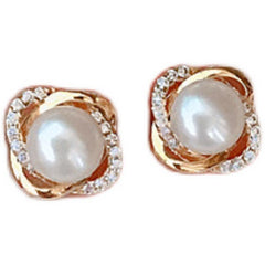 Retro Pearl Earrings for Women