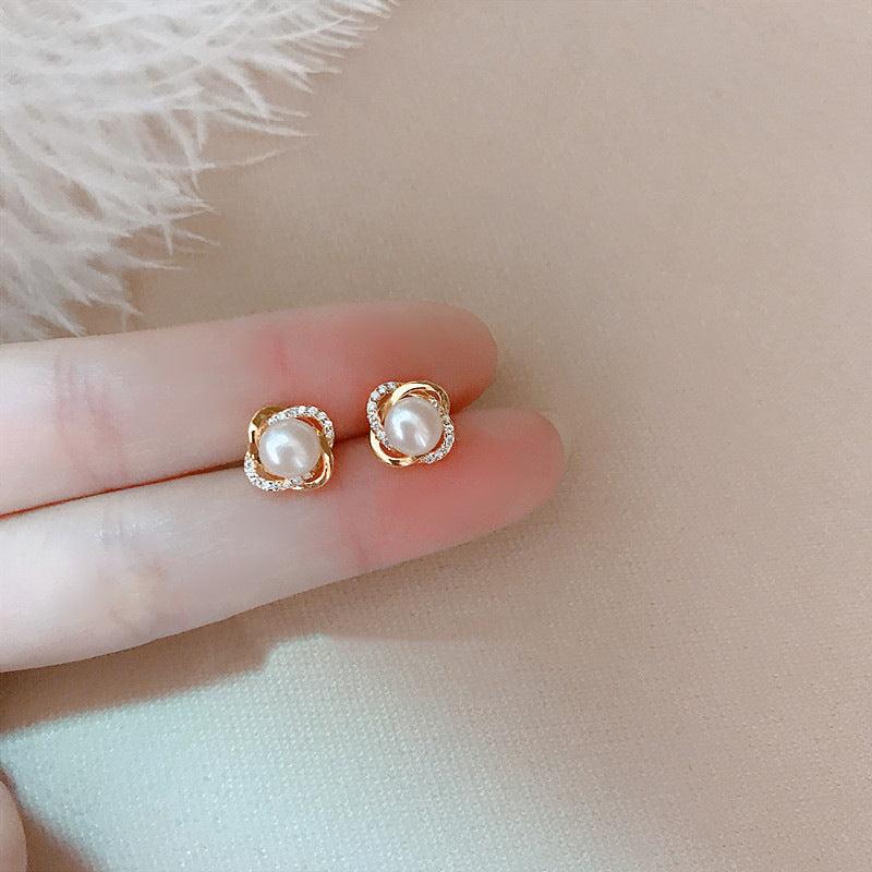 Retro Pearl Earrings for Women
