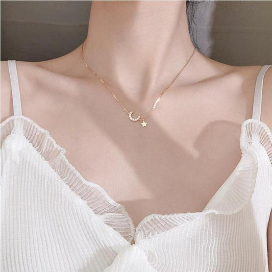 Pastoral Style Moon Pendant Necklace for Women