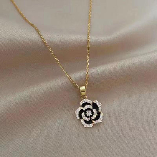 Niche Camellia Necklace Female Clavicle Chain Temperament Neck Chain