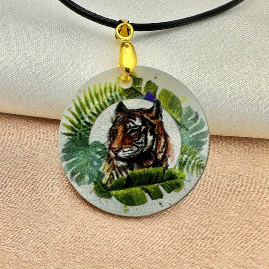 Lion Pattern Pendant Necklace for Halloween Party