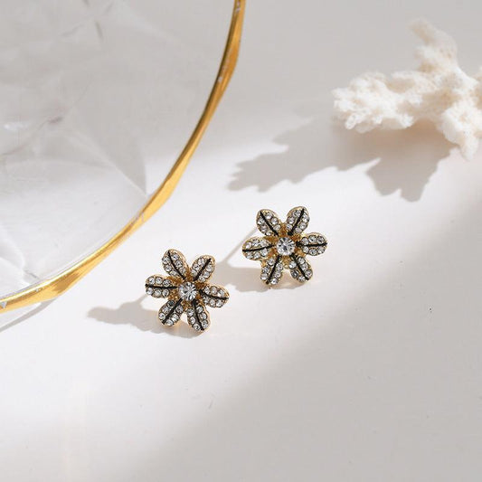 Six Petal Earrings For Girl Ball Party Role Play
