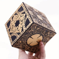 Deformed Detachable Puzzle Box Supports Model Decoration