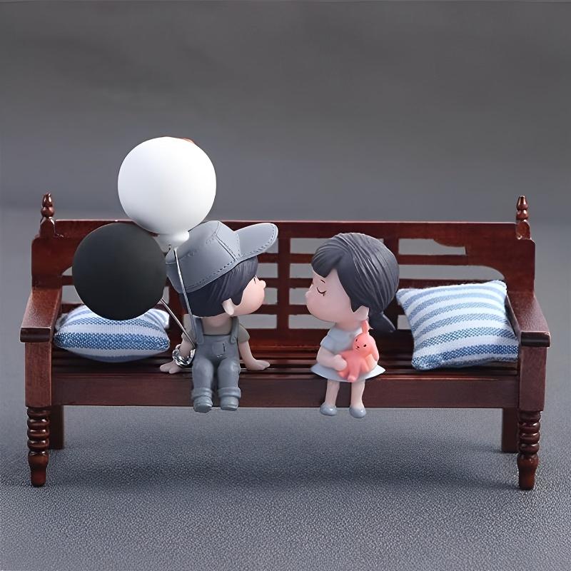 2pcs Cartoon Couples Action Figurines Balloon Ornament