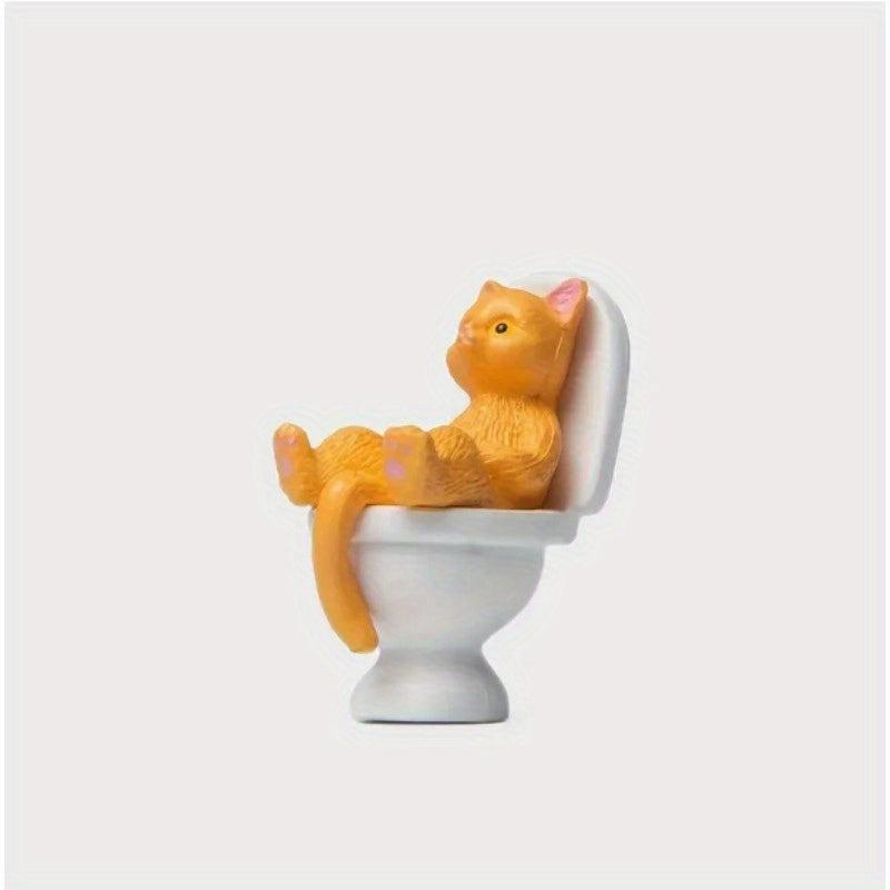 Cat Statue on Toilet for Desktop/Car/Garden Decoration
