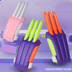 Plastic Retractable Claw Model Props Decompression Toys