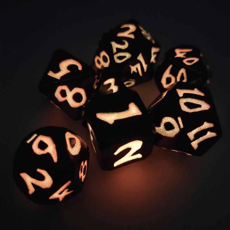 7pcs Dragon Scale Pink Luminous Polyhedral Dices Board Game