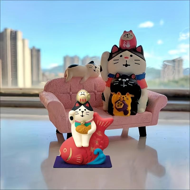 Hand-painted Lucky Cat Collection Desktop Ornament