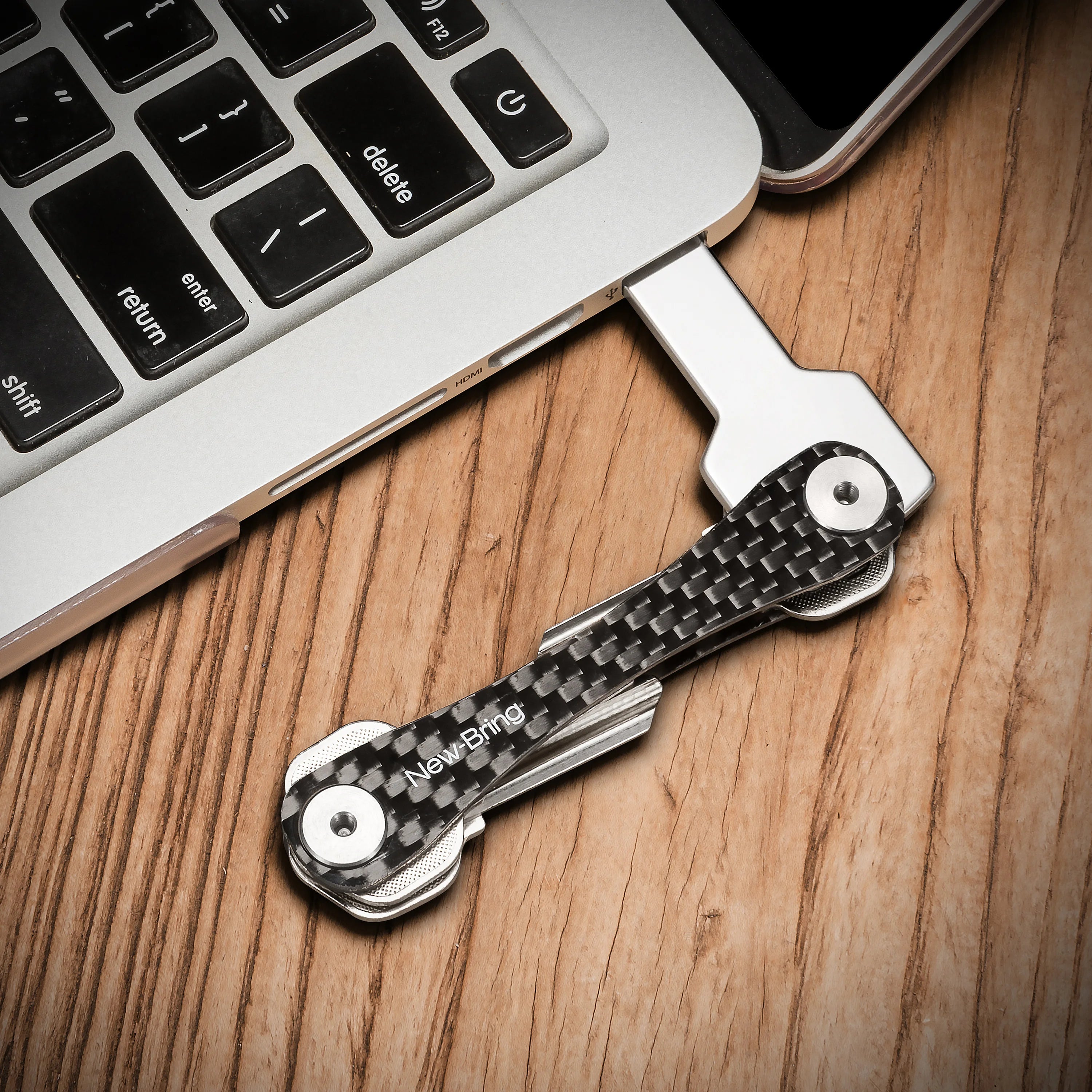 Carbon Fiber Key Holder Organizer Metal Key Ring Wallets