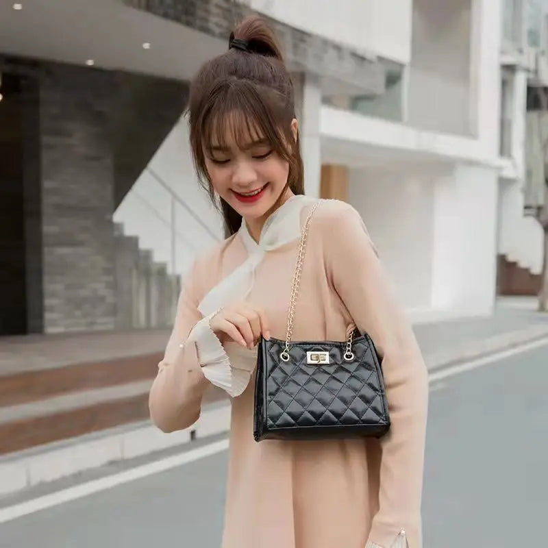 Chain Crossbody Bags for Women Leather Handbags Small Shoulder Messenger Bags