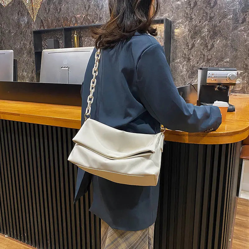Chain Shoulder Bags PU Leather Envelope Handbags Cross Body