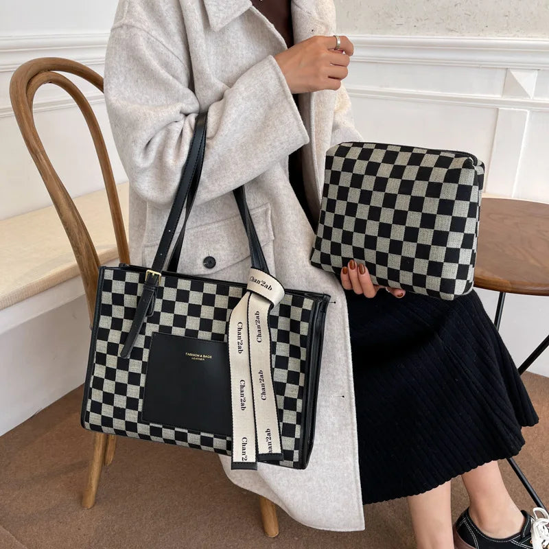Classic Checkerboard Large Capacity Tote Bag Retro Ladies Underarm Bag
