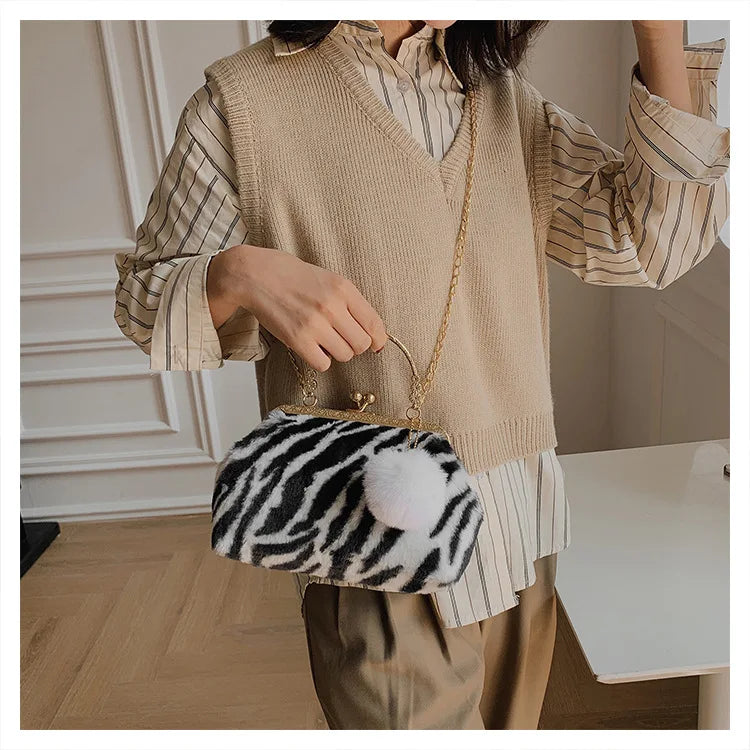Leopard Plush Clip Crossbody Bag for Women Winter Handbag