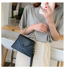 Crocodile Pattern Chain Crossbody Bag Women Leather Small Flap