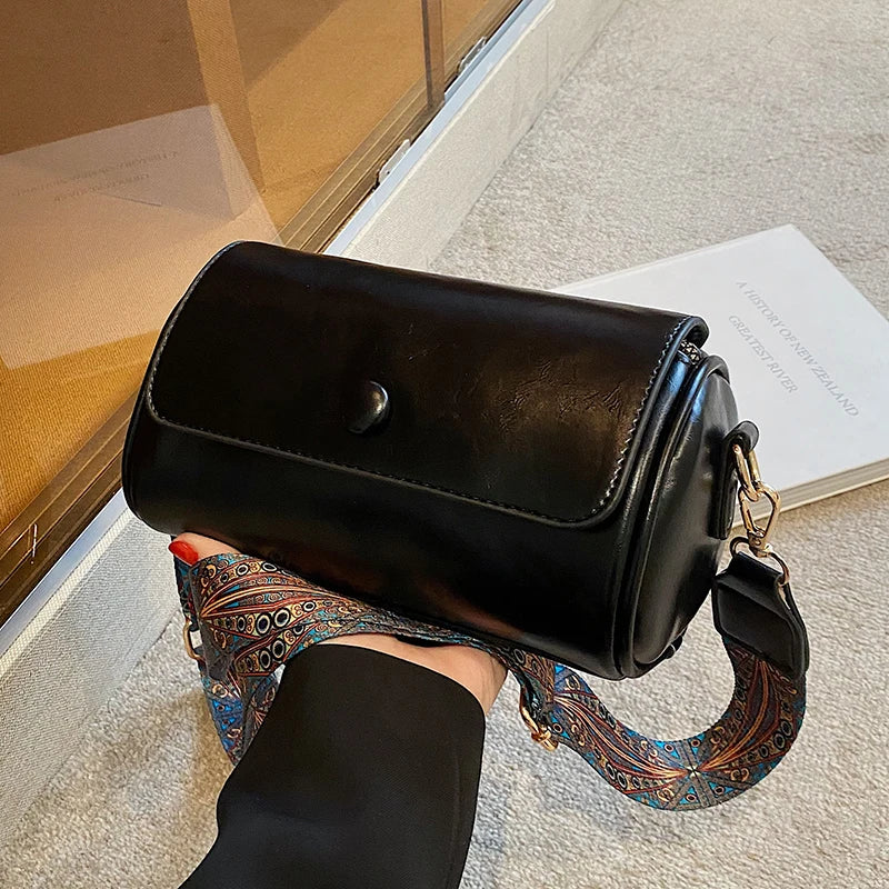 Women's Wide Shoulder Strap Crossbody Bag