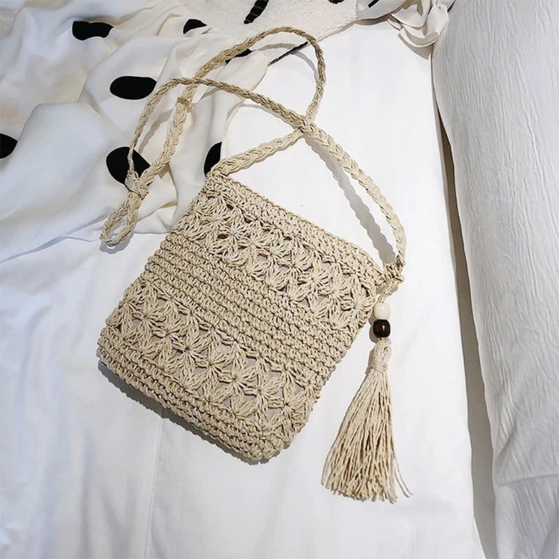 D0LF Beach Woven Straw Shoulder Bag with Tassel Boho Crossbody