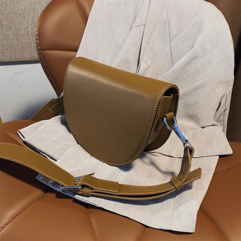 Retro Leather Shoulder Bag for Women Crossbody Bag