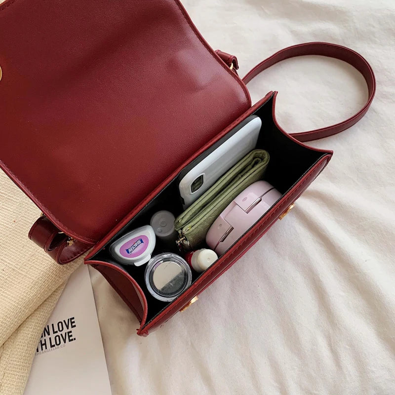 Vintage Women's Leather Shoulder Bags