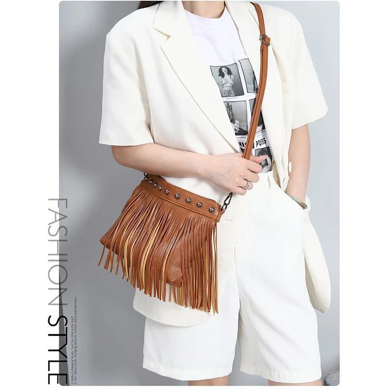 Soft PU Leather Shoulder Bag Women Rivet Tassel Messenger Bag