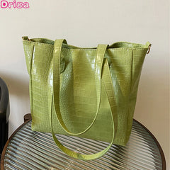 Crocodile Pattern Large Shoulder Bag for Women - Shopping & Travel Tote