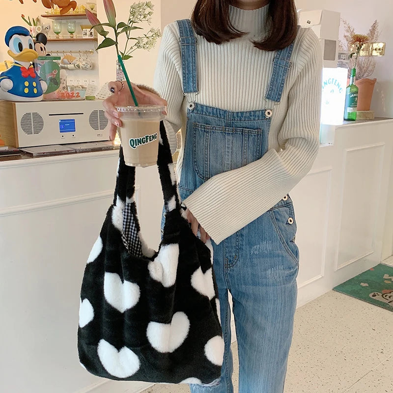 Heart Plush Shoulder Bag Large Capacity Love Handbags