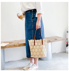 Famous Lace Women's Shoulder Bag Retro Handbag Small Square Crossbody Bag