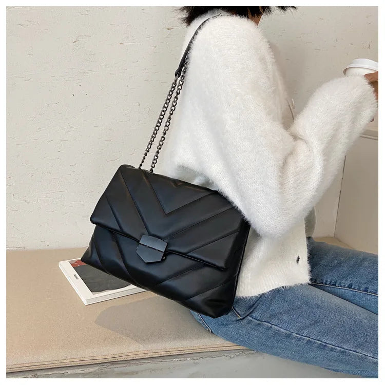 Leather Shoulder Bag with Metal Chain Women's Crossbody Purse