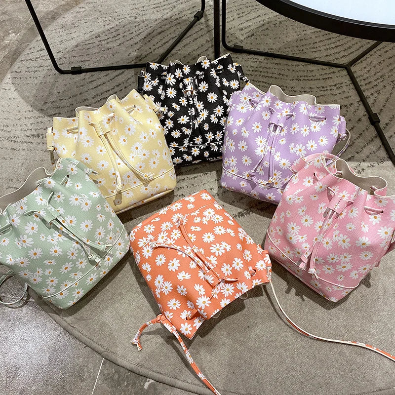 Drawstring Crossbody Bag Women Messenger Bag Ladies Handbag