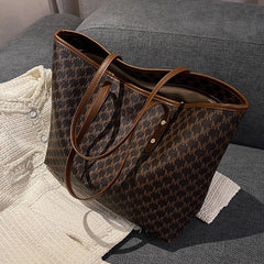 High-quality Large-capacity Niche Wild Commuter Bag