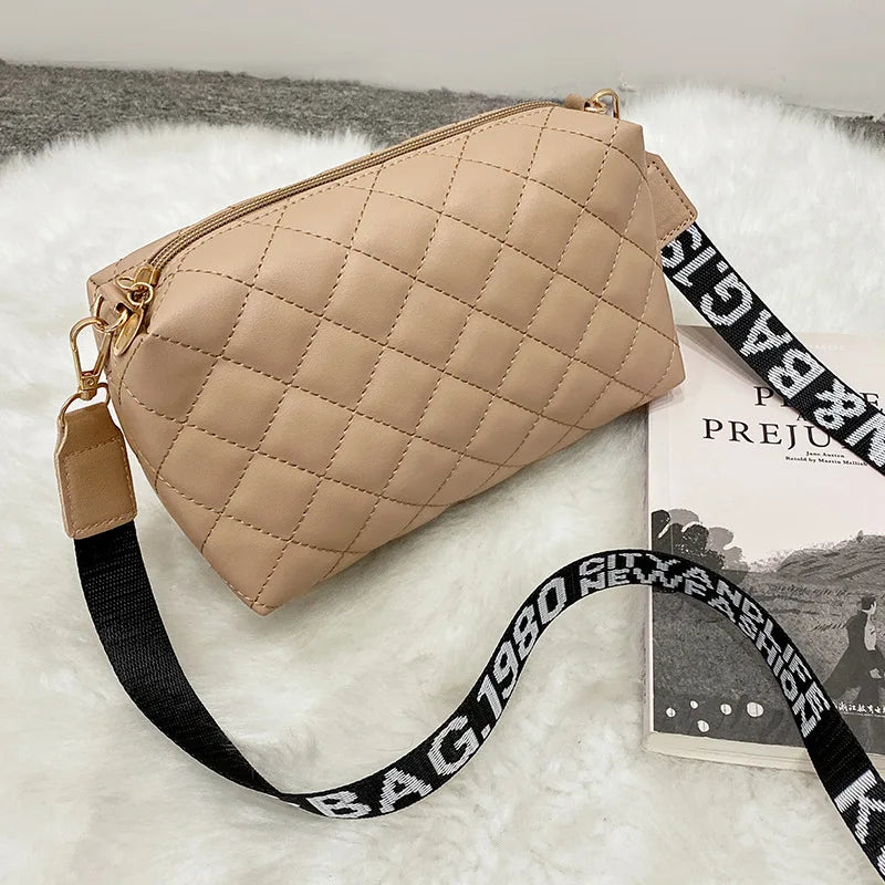 Embroidered Chain Shoulder Messenger Bag