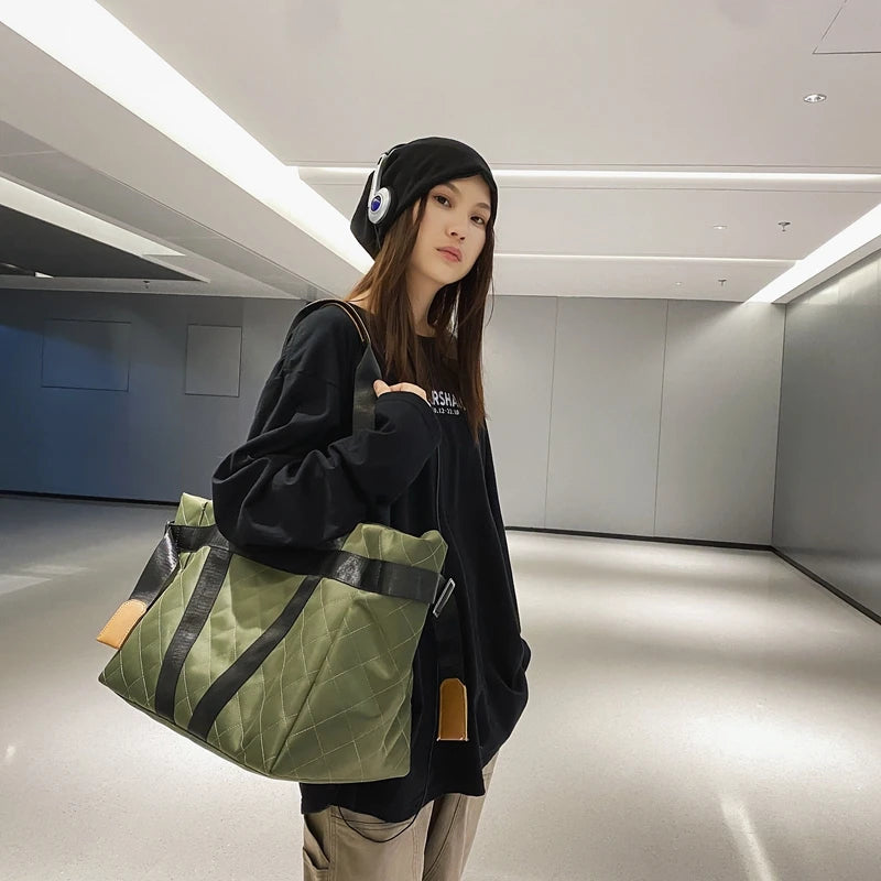 Large Capacity Nylon Shoulder Bag for Men and Women