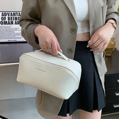 Large Capacity Portable Makeup Bag Women Cosmetic Bag Toiletries Organizer