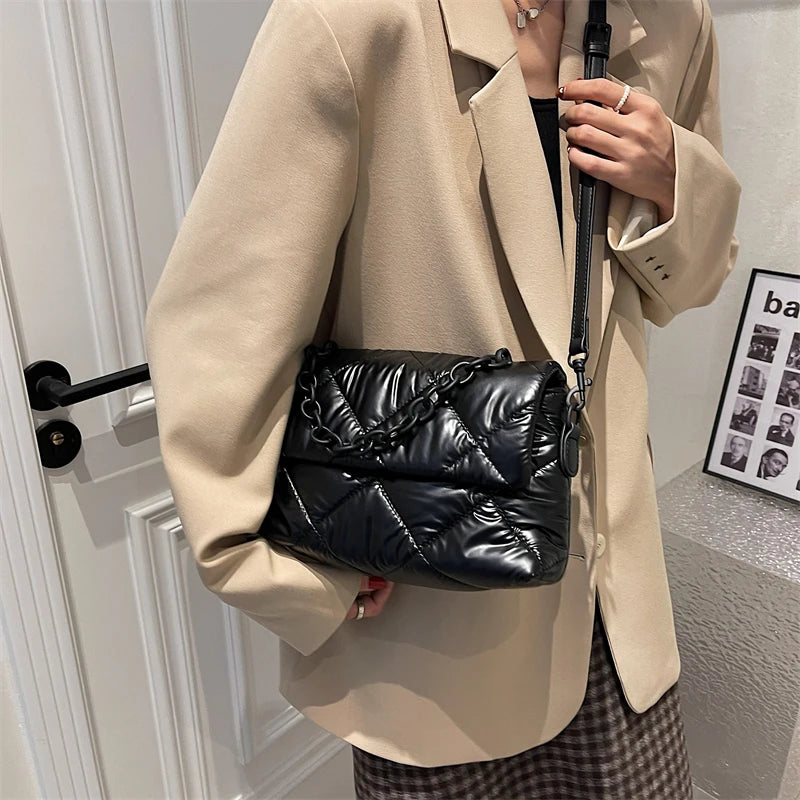 Lingge Acrylic Chain Crossbody Bag Quilted Shoulder Handbag