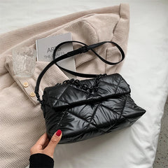 Lingge Acrylic Chain Crossbody Bag Quilted Shoulder Handbag