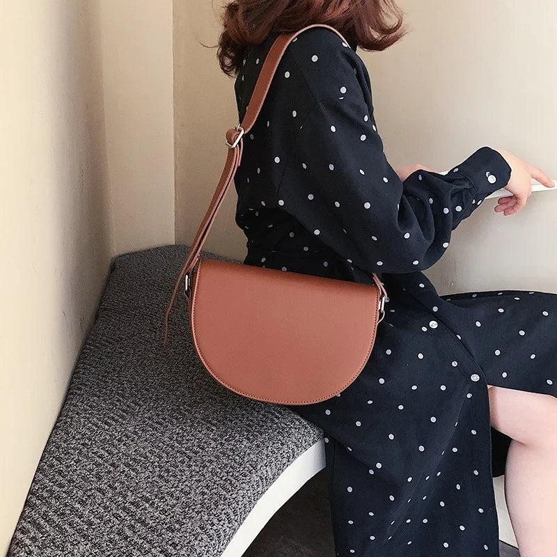 Solid Leather Shoulder Bag Retro Handbag Saddle Bag