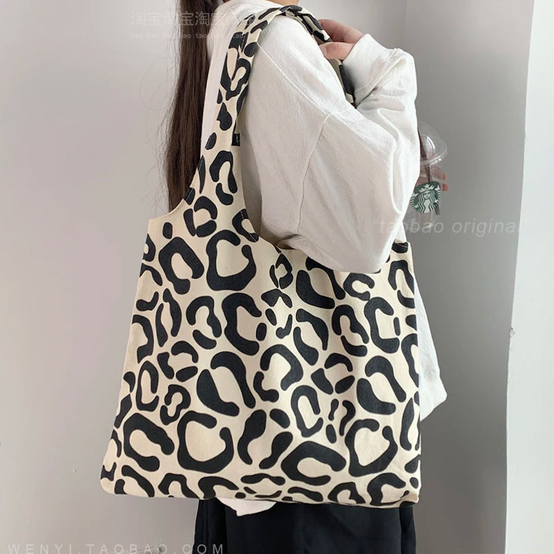 Retro Canvas Shoulder Bag Large Capacity Handbag